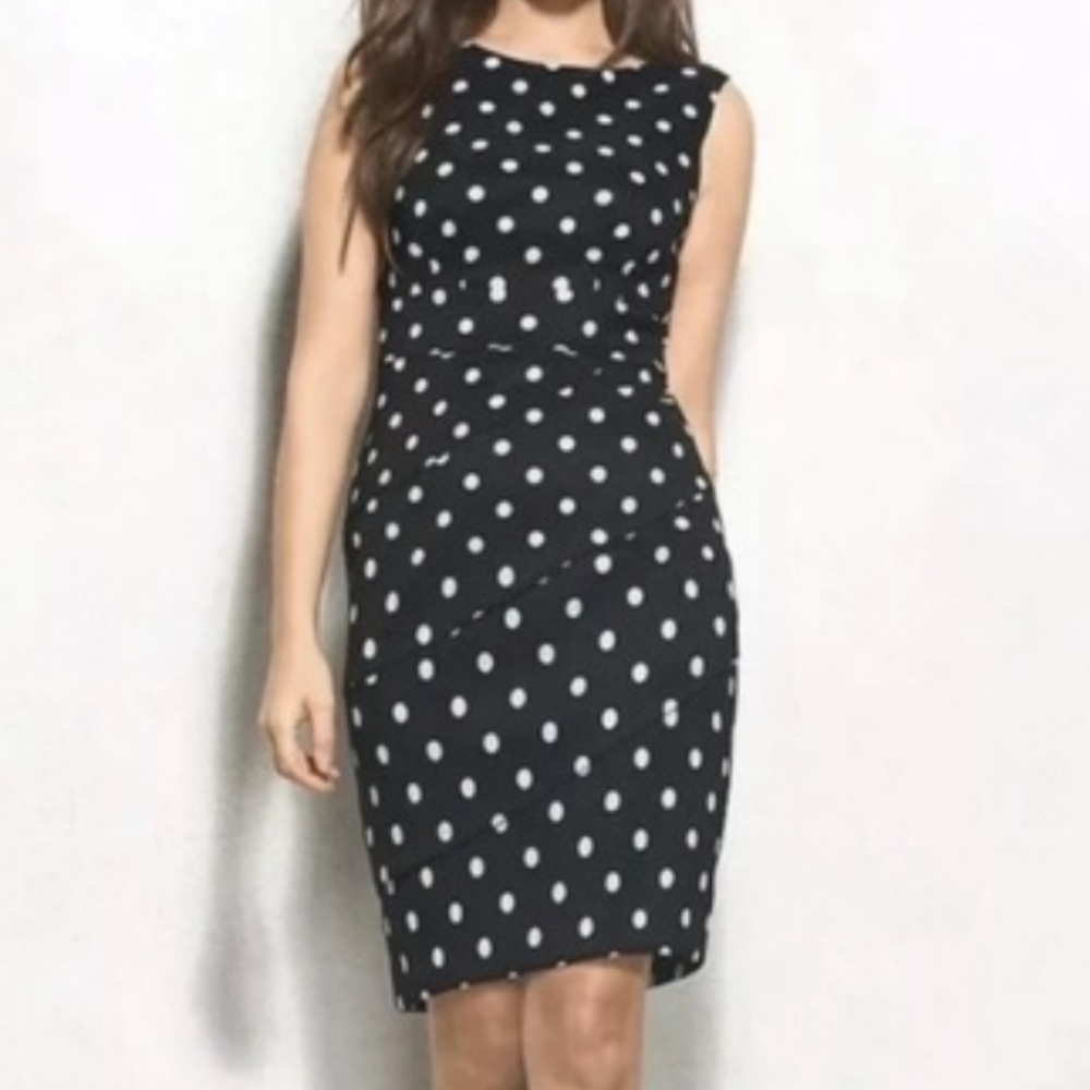 Signature Sabrina polka dotted sleeveless dress